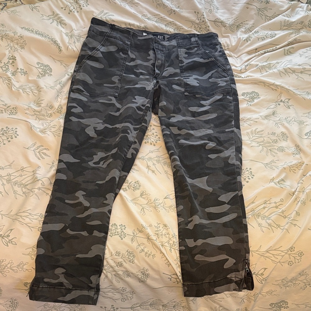 Kut from the Kloth Camouflage Women Jeans
